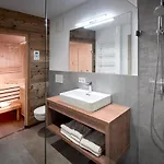 Alpin Residenzen Buchensteinwand St. Ulrich By Alpina-holiday * ザンクト・ウルリッヒ・アム・ピラーゼー