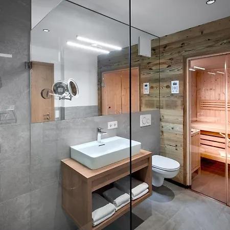 Alpin Residenzen Buchensteinwand St. Ulrich By Alpina-holiday * 상트율리흐암필레르시