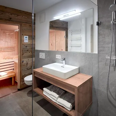 Alpin Residenzen Buchensteinwand St. Ulrich By Alpina-holiday * 상트율리흐암필레르시