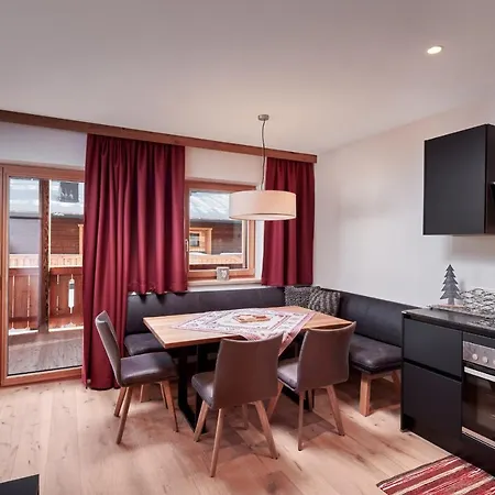 Apartmán Alpin Residenzen Buchensteinwand St. Ulrich By Alpina-holiday *