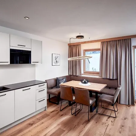 Alpin Residenzen Buchensteinwand St. Ulrich By Alpina-holiday *